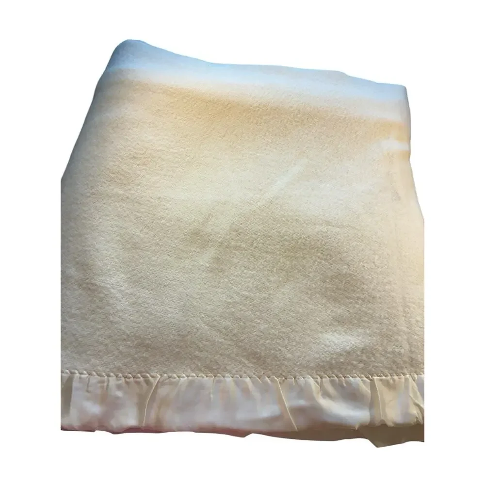 Vtg Faribo Mill King Blanket Cream Acrylic Cotton Satin Trim 92x105 USA 1970s